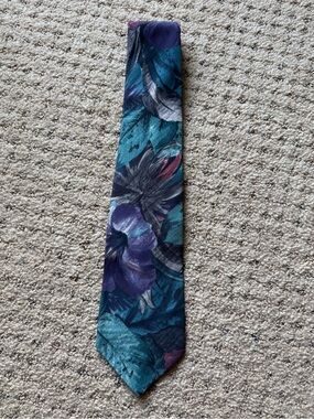 Manhattan Vintage Men’s Polyester Tie